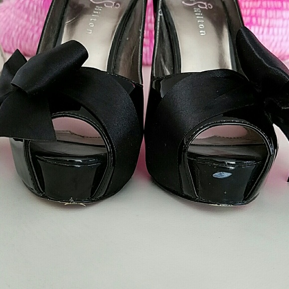 🎉2xHP🎉Paris Hilton "Destiny" Heels 💕 - Picture 8 of 9